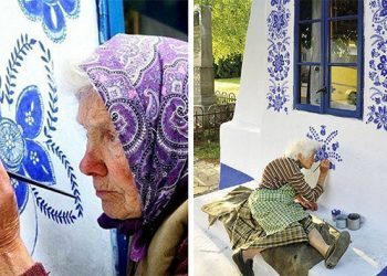 Une grand-mère tchèque de 90 ans transforme un petit village en galerie d&rsquo;art en peignant à la main des fleurs sur ses maisons