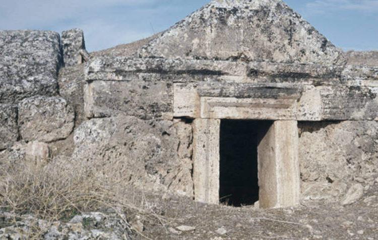 Des archéologues résolvent le mystère des morts inexpliquées près du « portail de l&rsquo;enfer ».