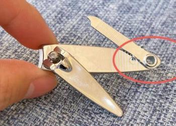 Je viens d&rsquo;apprendre que le « petit trou rond » au bout du coupe-ongles cache une fonction puissante, c&rsquo;est vraiment intelligent, essayez-le