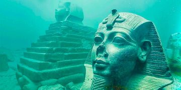 Des scientifiques ont découvert une ancienne ville sous-marine en Égypte que les experts ne peuvent pas expliquer