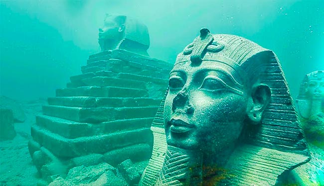 Des scientifiques ont découvert une ancienne ville sous-marine en Égypte que les experts ne peuvent pas expliquer