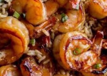 Une recette de crevettes sautées au miel et à l’ail
