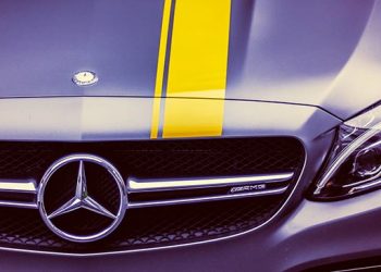 Étude : Les hommes qui possèdent des Mercedes et des BMW sont plus susceptibles d&rsquo;être des connards