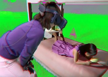Regardez une mère retrouver son enfant décédé en réalité virtuelle