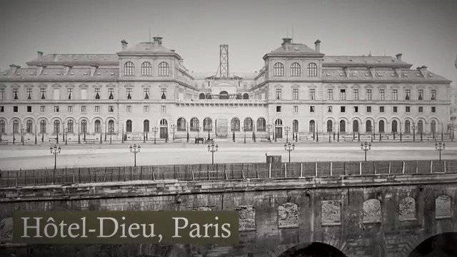 Vue extérieure de l'Hôtel-Dieu à Paris tel qu'il apparaissait au 19e siècle.