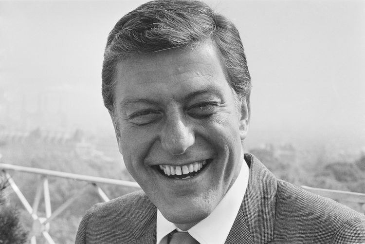 Dick Van Dyke est surtout connu pour avoir joué dans des films tels que « Mary Poppins » et « Chitty Chitty Bang Bang ».
